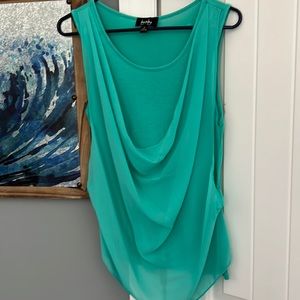 Size medium turquoise top